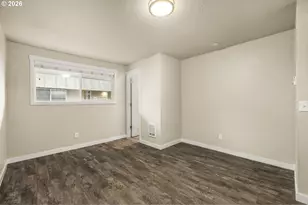 1570 James St, Woodburn, OR 97071 - Photo 38