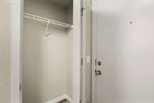 1570 James St, Woodburn, OR 97071 - Photo 16