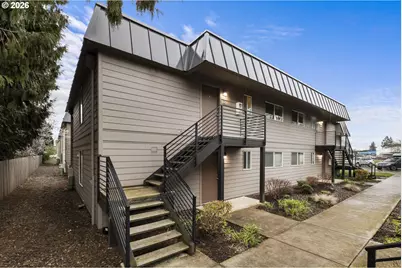 1570 James St, Woodburn, OR 97071 - Photo 12