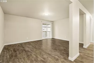 1570 James St, Woodburn, OR 97071 - Photo 24