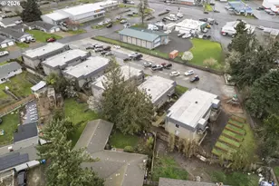 1570 James St, Woodburn, OR 97071 - Photo 4