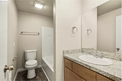 1570 James St, Woodburn, OR 97071 - Photo 34