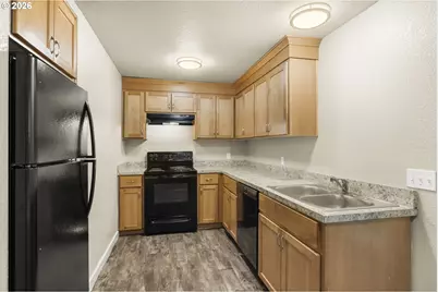 1570 James St, Woodburn, OR 97071 - Photo 20