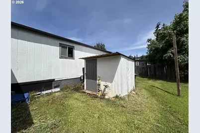 33838 E River Dr #26, Creswell, OR 97426 - Photo 24