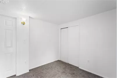 7733 NE Mason St, Portland, OR 97218 - Photo 12