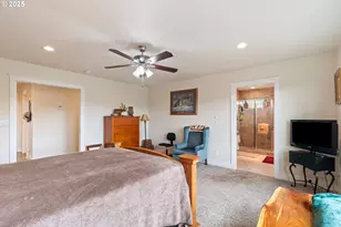910 Swallow Ave, Sutherlin, OR 97479 - Photo 20