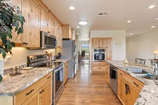 910 Swallow Ave, Sutherlin, OR 97479 - Photo 14