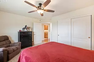 910 Swallow Ave, Sutherlin, OR 97479 - Photo 28