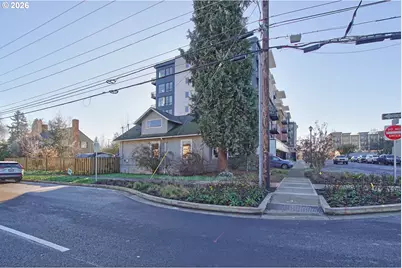 174 NE 4th Ave, Hillsboro, OR 97124 - Photo 4