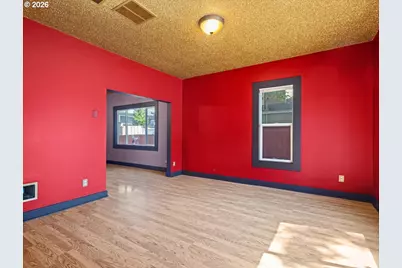 1108 W 14th St, Vancouver, WA 98660 - Photo 6