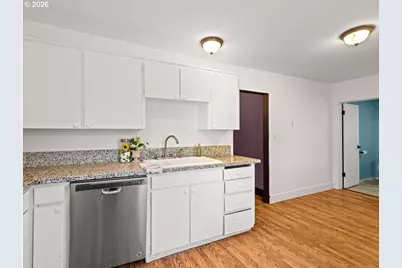 1108 W 14th St, Vancouver, WA 98660 - Photo 16