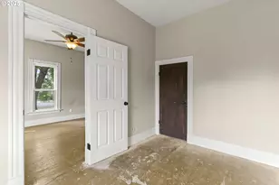 807 NE 74th Ave, Portland, OR 97213 - Photo 20