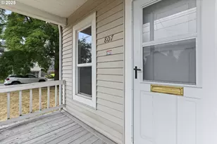 807 NE 74th Ave, Portland, OR 97213 - Photo 6