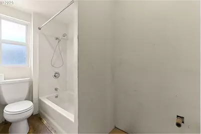 807 NE 74th Ave, Portland, OR 97213 - Photo 22