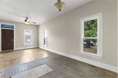 807 NE 74th Ave, Portland, OR 97213 - Photo 10