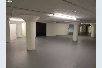 327 S Fir St, Medford, OR 97501 - Photo 22