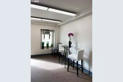 327 S Fir St, Medford, OR 97501 - Photo 4