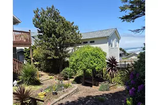 634 SW Ebb Ave, Lincoln City, OR 97367 - Photo 44