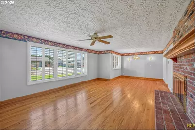 14579 SE Primrose Ave, Milwaukie, OR 97267 - Photo 12