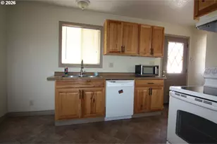 2949 Florida St, Longview, WA 98632 - Photo 4