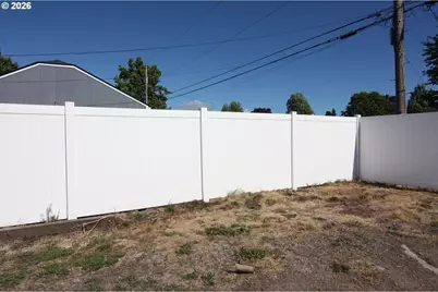 2949 Florida St, Longview, WA 98632 - Photo 14