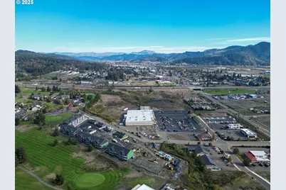 324 Dakota St, Sutherlin, OR 97479 - Photo 10