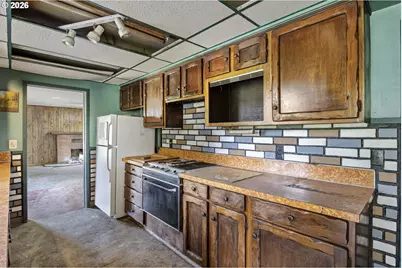 308 Helweg Rd, Winston, OR 97496 - Photo 12