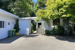 1600 Rhododendron Dr, Florence, OR 97439 - Photo 4