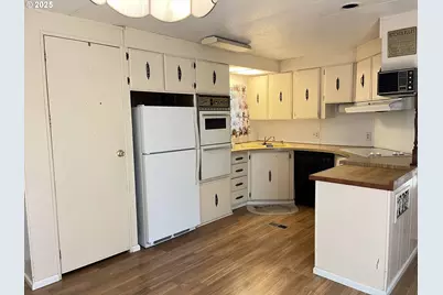 1600 Rhododendron Dr #261, Florence, OR 97439 - Photo 16