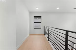 7880 SE 70th Ave, Portland, OR 97206 - Photo 16