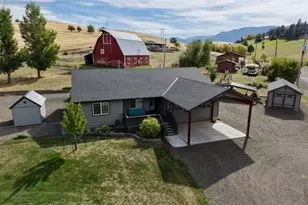 503 S Holmes St, Wallowa, OR 97885 - Photo 2