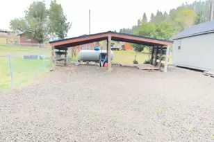 503 S Holmes St, Wallowa, OR 97885 - Photo 6