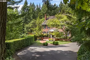 1439 SW Highland Rd, Portland, OR 97221 - Photo 42