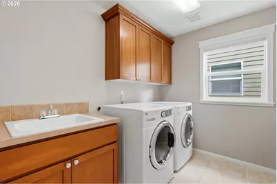 6208 NE Chestnut St, Hillsboro, OR 97124 - Photo 24