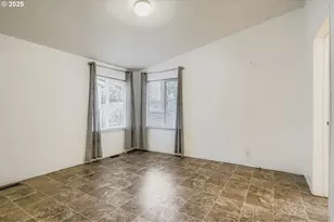 2111 Pippin St, Salem, OR 97305 - Photo 12