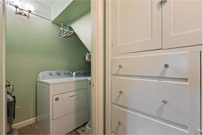 1365 SE Overlook Ave, Roseburg, OR 97470 - Photo 16