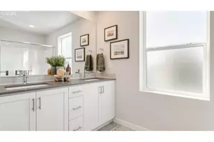 9348 SE Crystal Rose St, Happy Valley, OR 97086 - Photo 20