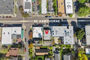 4320 SE Hawthorne Blvd, Portland, OR 97215 - Photo 4