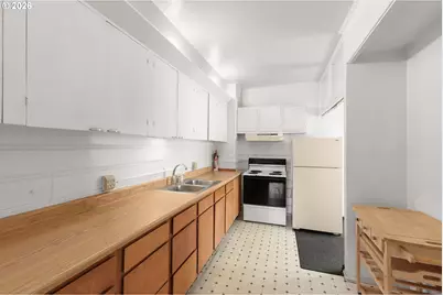 4320 SE Hawthorne Blvd, Portland, OR 97215 - Photo 8