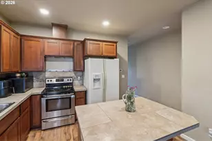 2608 Princeton Pl, Forest Grove, OR 97116 - Photo 8