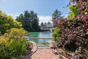 9235 Trout Pl, Gleneden Beach, OR 97388 - Photo 34