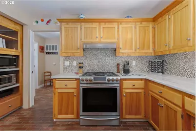 9235 Trout Pl, Gleneden Beach, OR 97388 - Photo 8