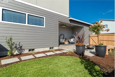 8193 SE Quincy St, Hillsboro, OR 97123 - Photo 24