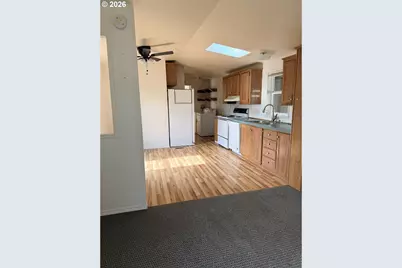 700 N Mill St #100, Creswell, OR 97426 - Photo 10