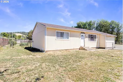 528 Buckhorn Rd, Roseburg, OR 97470 - Photo 2