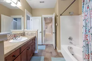 3640 SW Baird St, Portland, OR 97219 - Photo 26