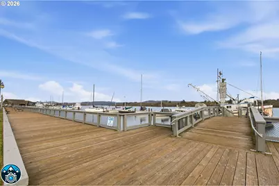 2061 Juniper Ave, Coos Bay, OR 97420 - Photo 28