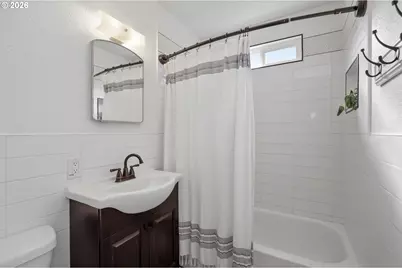 2061 Juniper Ave, Coos Bay, OR 97420 - Photo 14