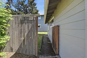 1510 N Deborah Rd, Newberg, OR 97132 - Photo 4