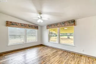 75055 W Oregon Ln, Irrigon, OR 97844 - Photo 10